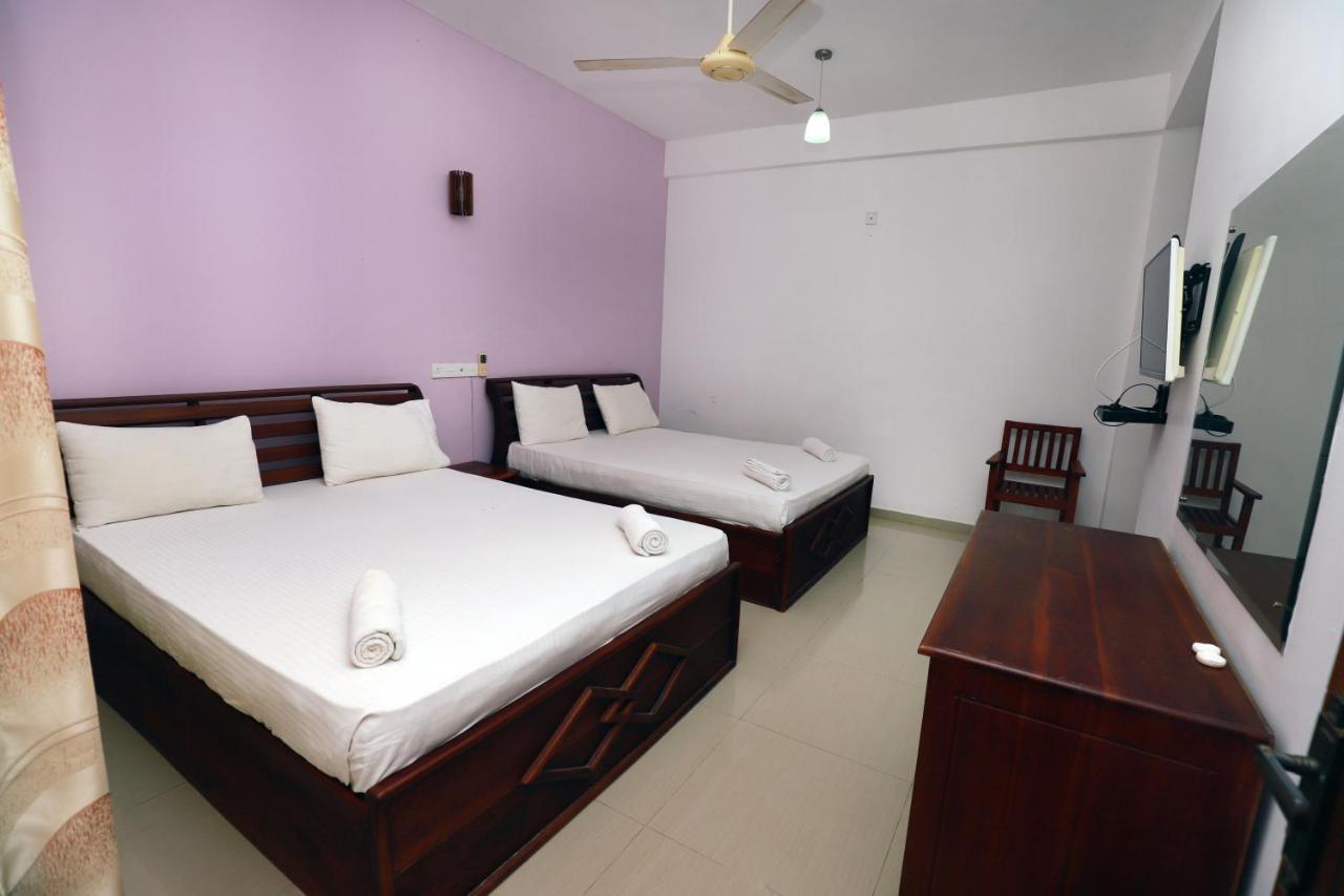 Yala Rich Lodge Tissamaharama Bagian luar foto
