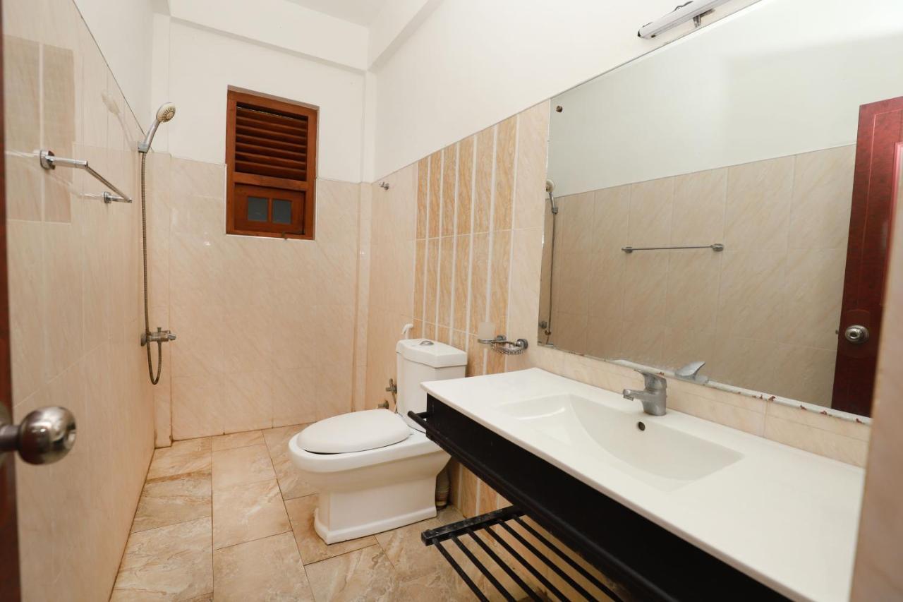 Yala Rich Lodge Tissamaharama Bagian luar foto