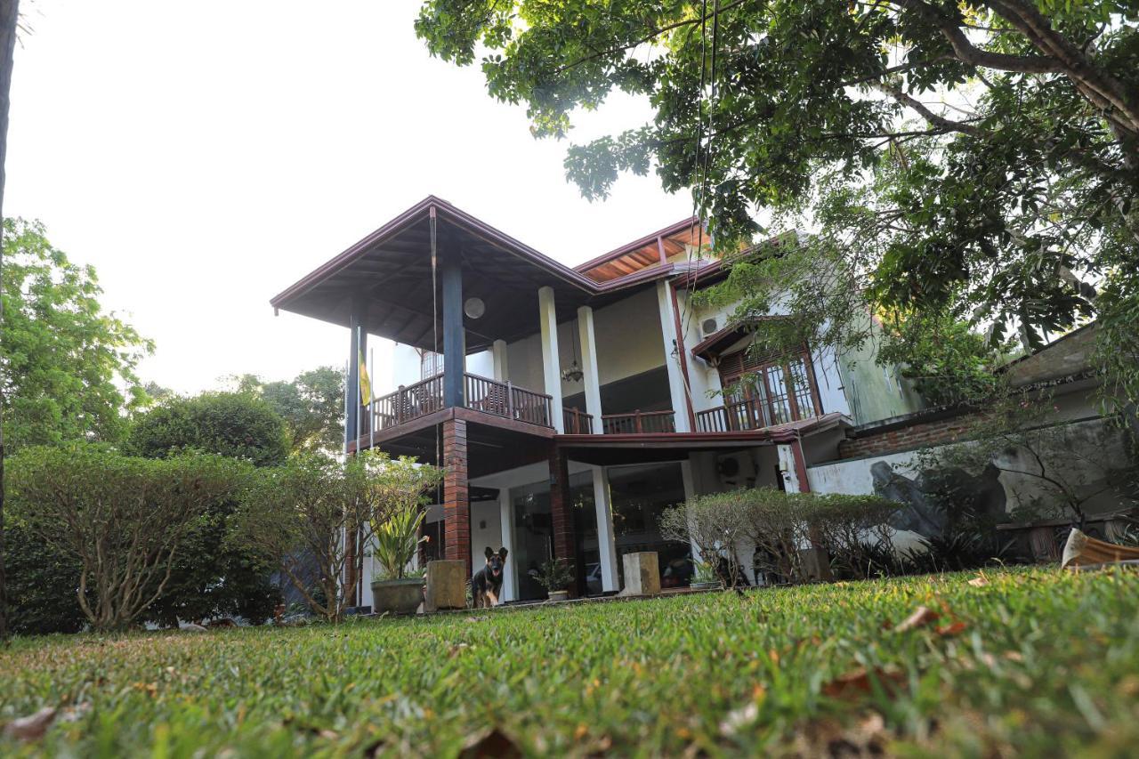 Yala Rich Lodge Tissamaharama Bagian luar foto
