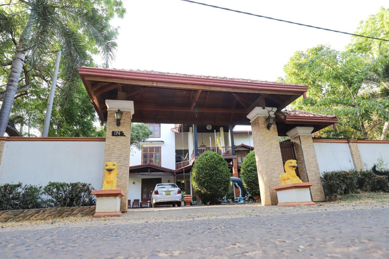 Yala Rich Lodge Tissamaharama Bagian luar foto